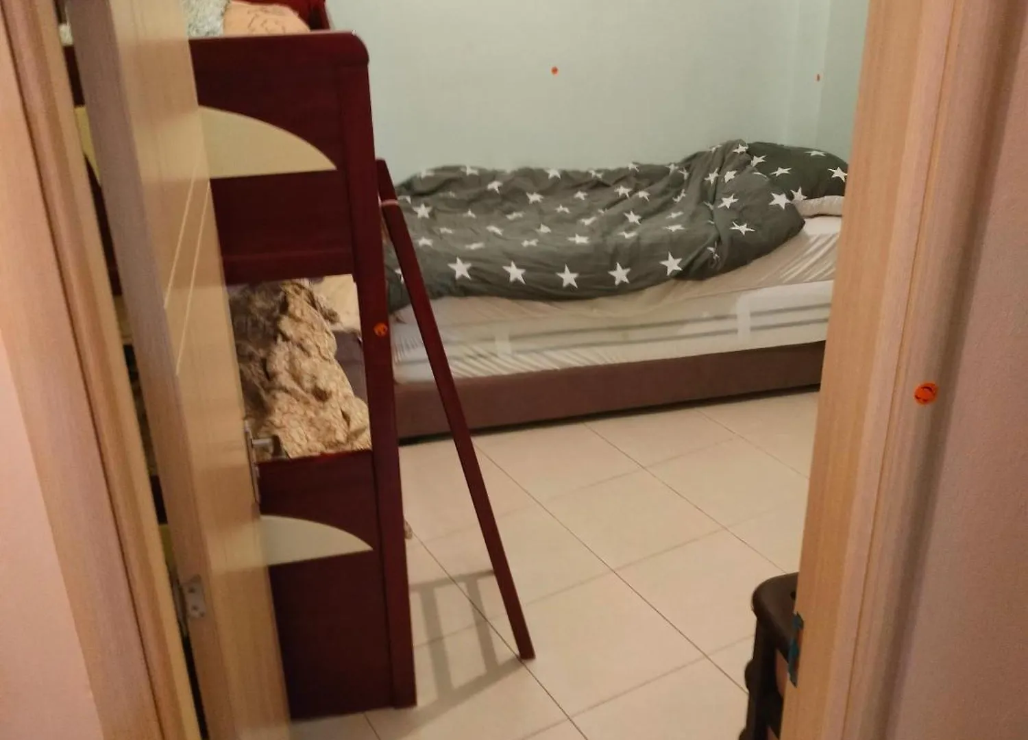 סרנדה Aurora Sunset Apartment אלבניה