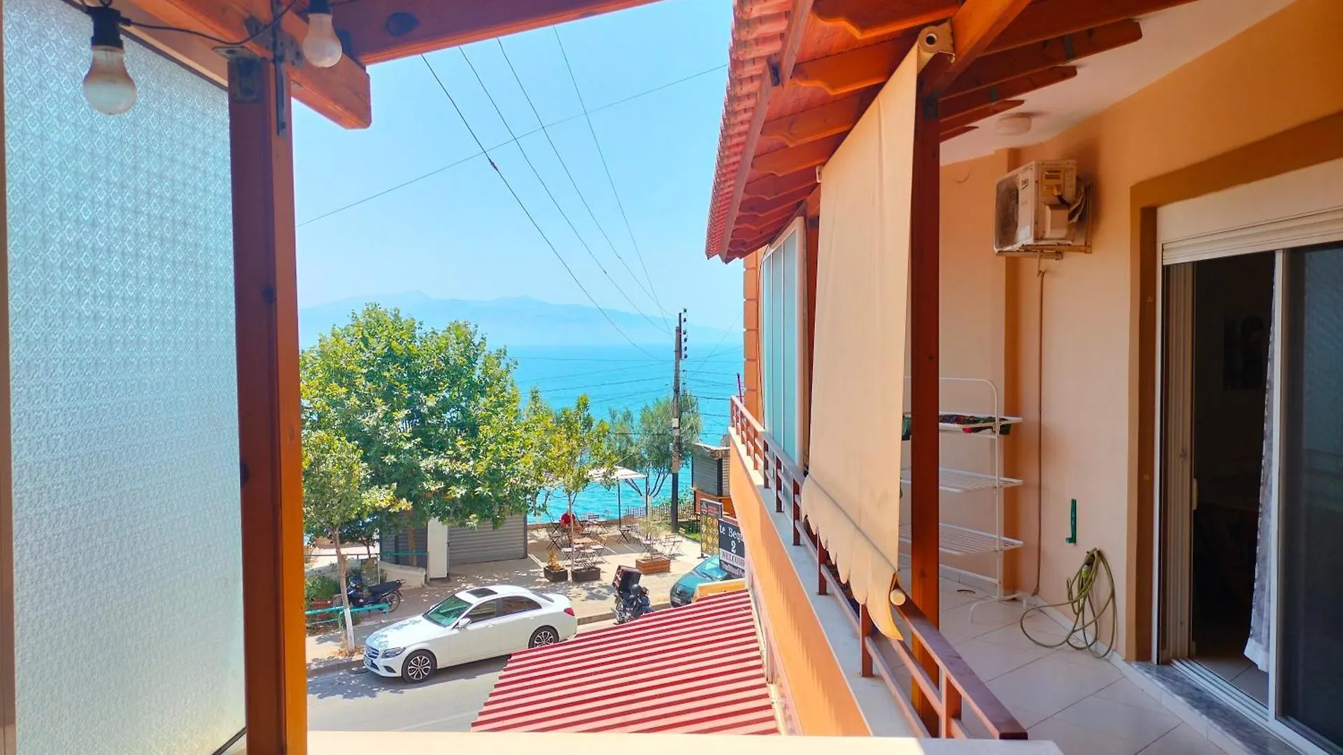סרנדה Aurora Sunset Apartment